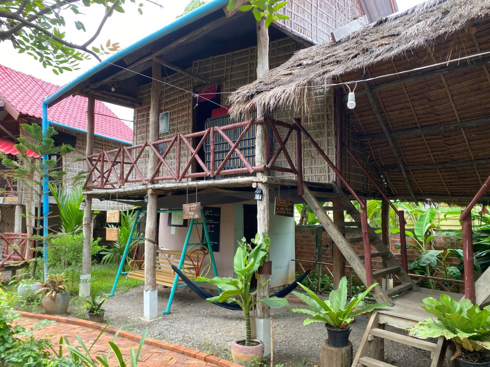 The private hammock area downstairs